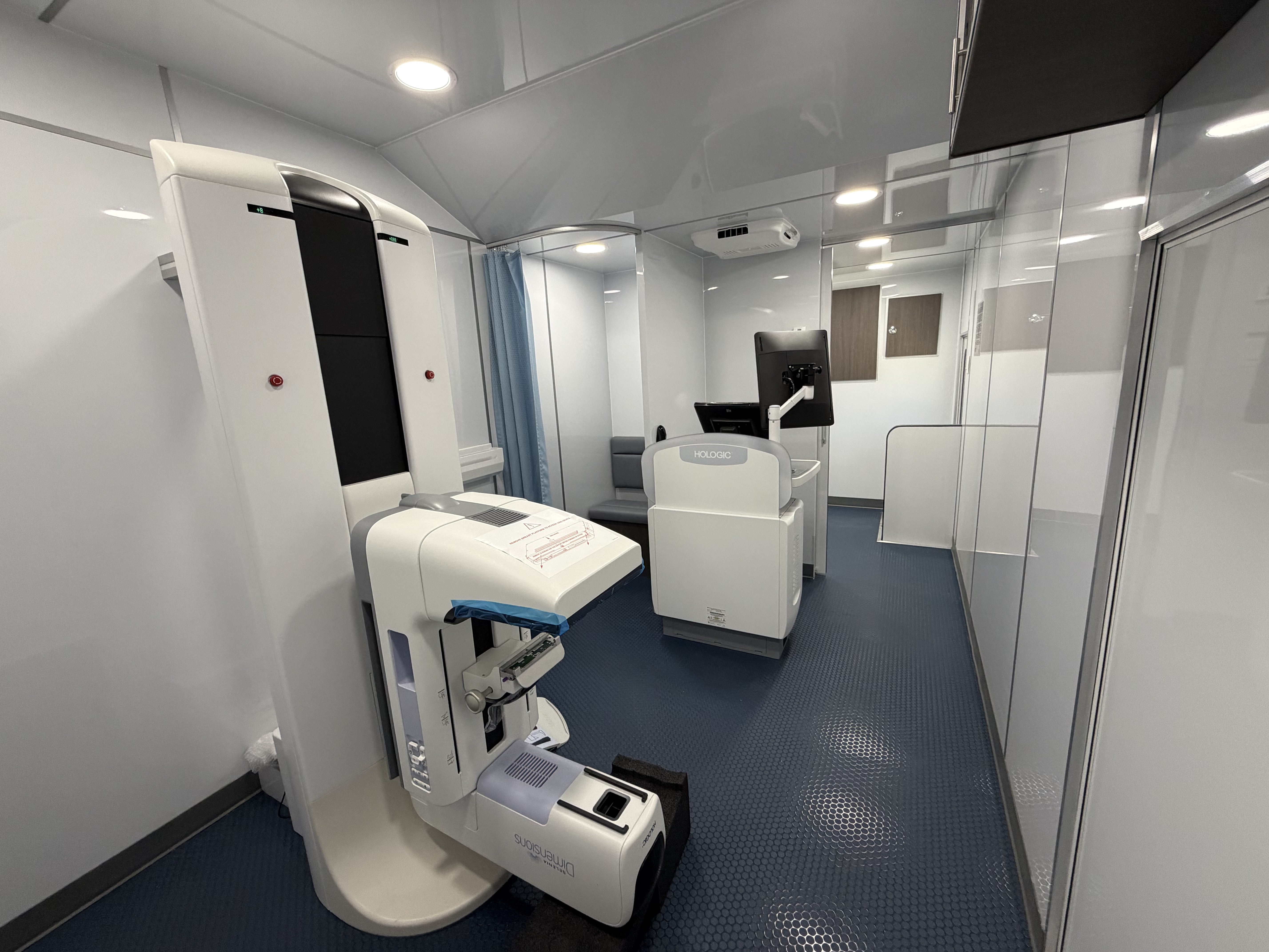 Mobile mammography imaging screening room