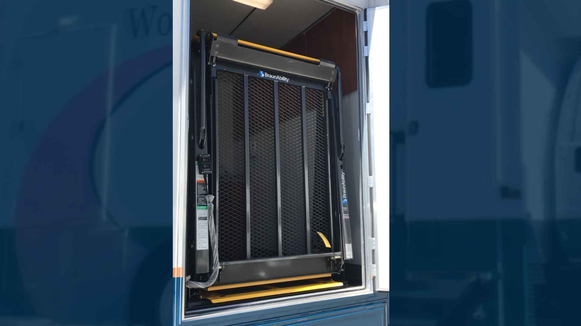 Mobile Health Clinic Wheelchair Lift for ADA Accessibility